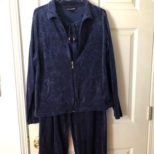Ladies Blue Mirror Image velour jogging suit LARGE